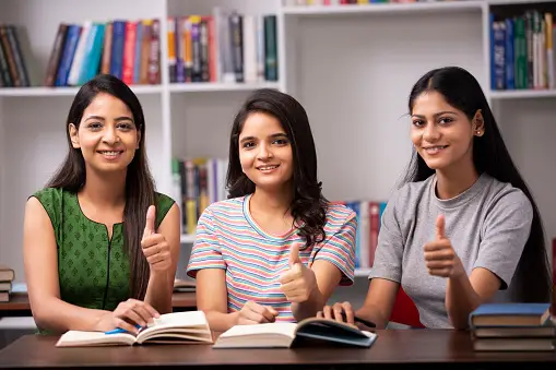 best courses after 12th science for girl